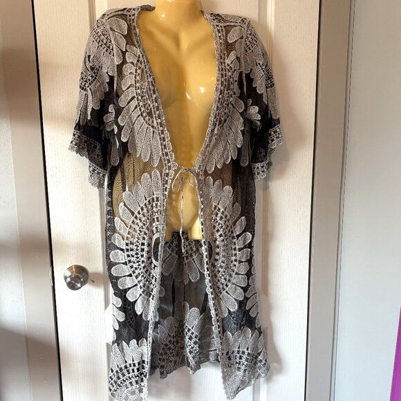 Cupshe S/M Sunflower Crochet Swimsuit Coverup Lace - Picture 3 of 6